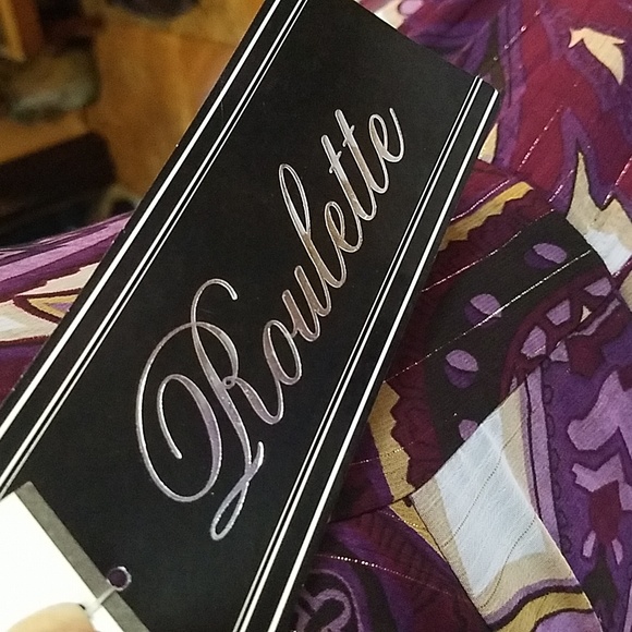 Roulette Empire Style Gown - Picture 6 of 9